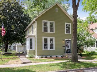 144 Isabel St W, Saint Paul, MN 55107