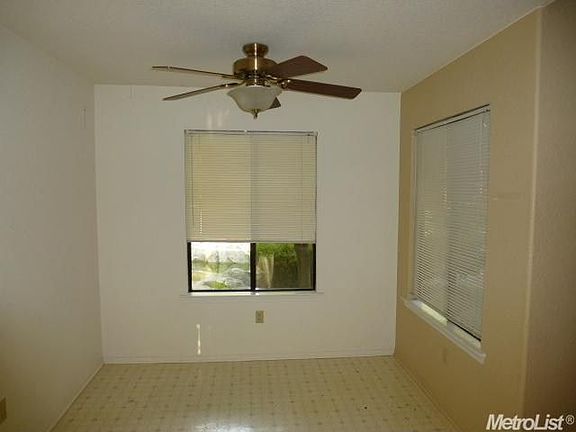 5th image of 144 Penwood Ln