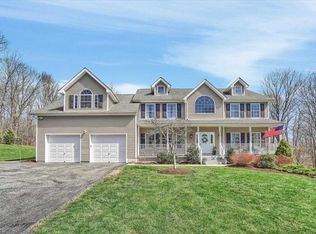 10 Brandywine Xing, Newburgh, NY 12550
