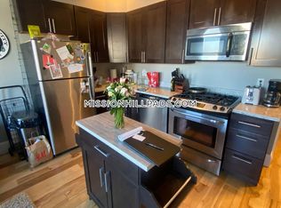 180 Hillside St #8, Roxbury Crossing, MA 02120