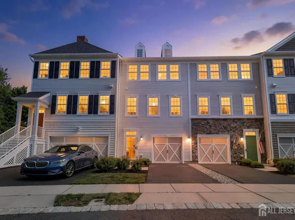 117 Beacon Ln, Eatontown, NJ 07724