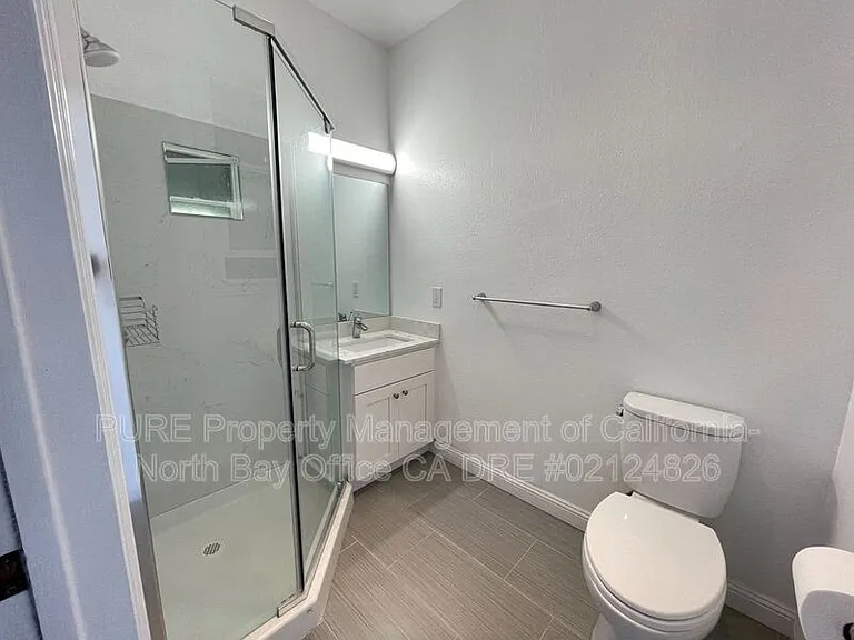 1300 Sacramento St #306 — Photo 7