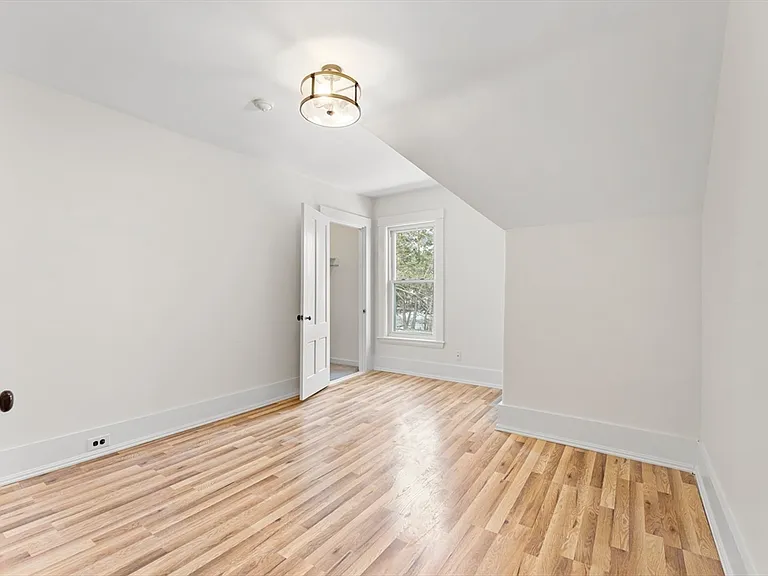 107 Water St #107 — Photo 22