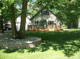 401 Englewood Dr, Roscommon, MI 48653