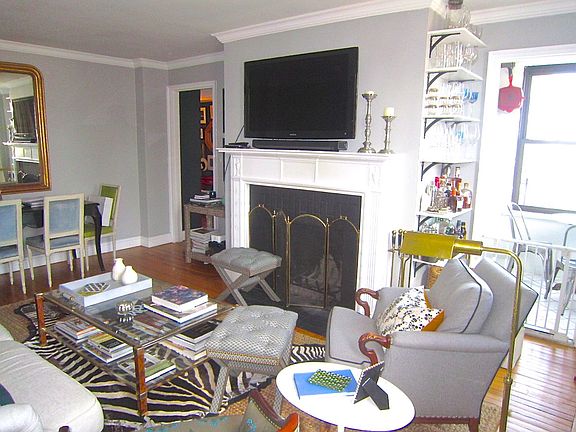 2nd image of 200 W 15th St #19-A