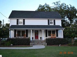 32 Smythe St, Pelzer, SC 29669