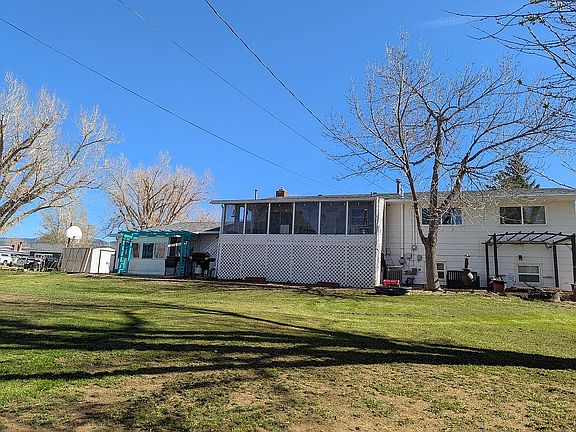3rd image of 119 Valley Dr