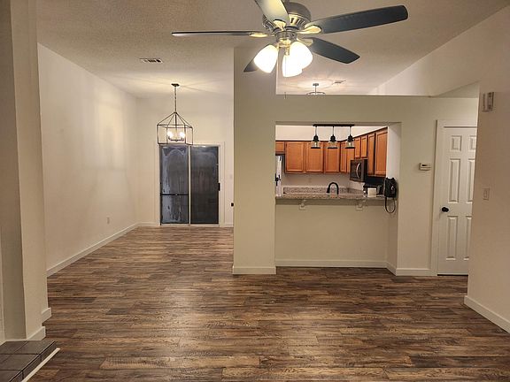 3rd image of 1854 Heartland Dr