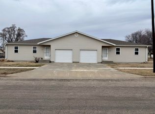 202 W Albro St, Claflin, KS 67525