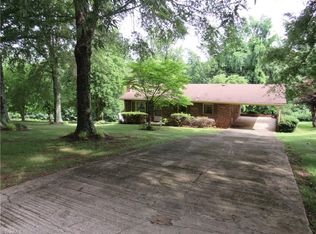 1365 Tillotson Rd, Pinnacle, NC 27043