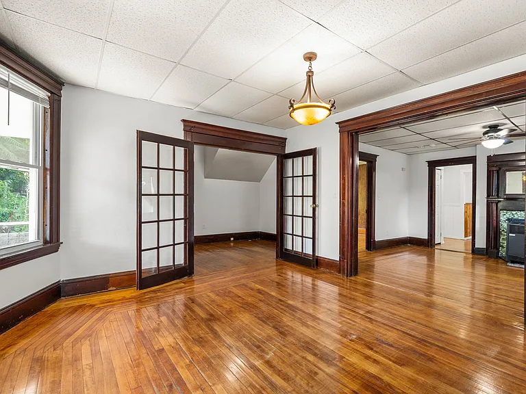 2 Montague St #1 — Photo 15