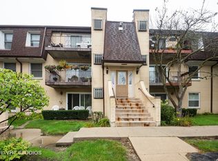 812 N River Rd UNIT 1C, Mount Prospect, IL 60056