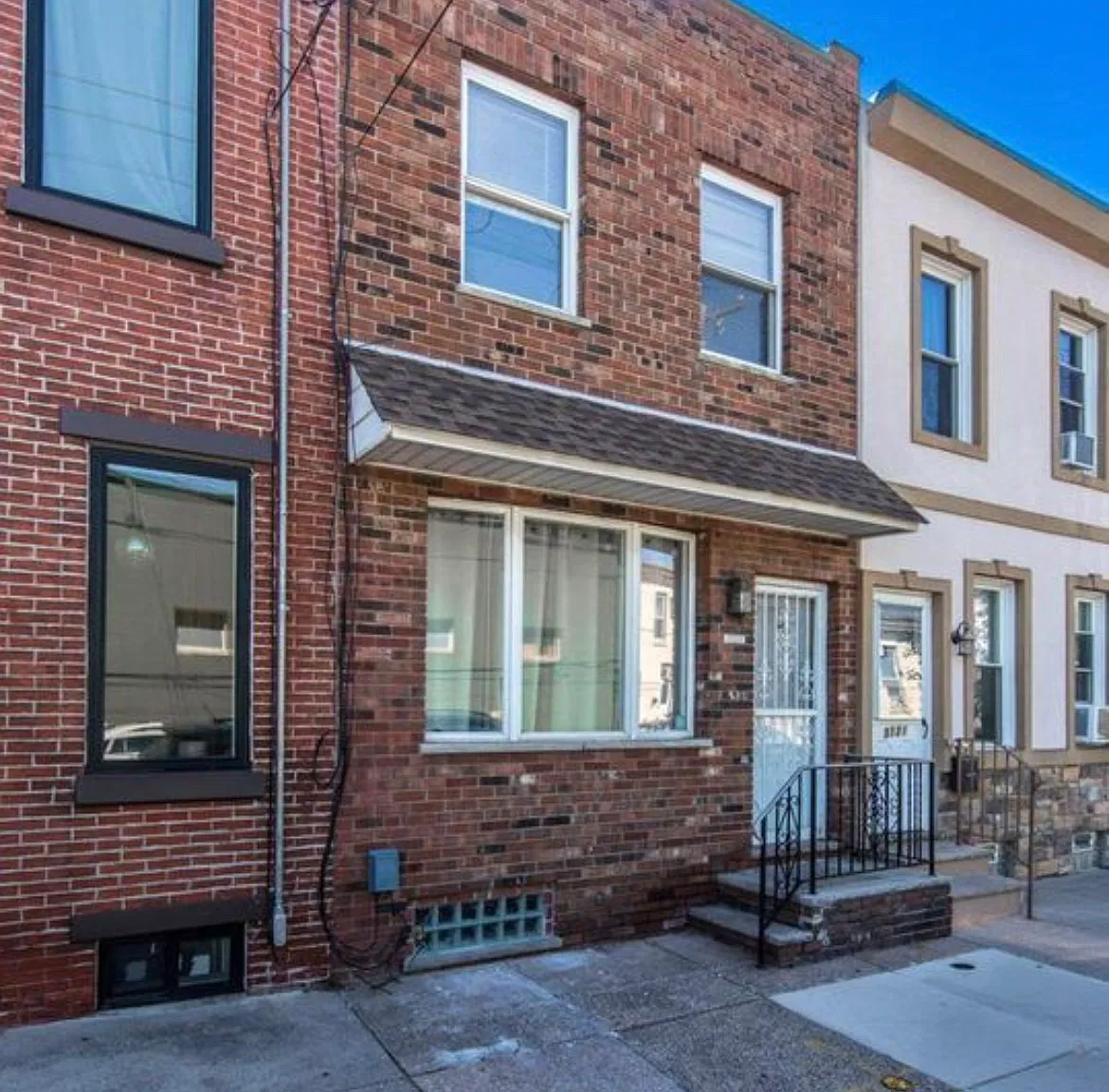 2 bed, 1.5 bath, 1026 sqft, $1,875 — Photo 2