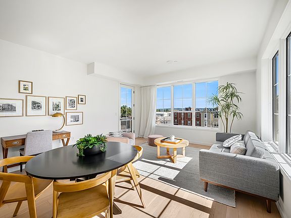 2nd image of 7 S Highland Ave Unit 202