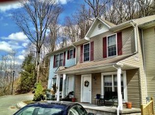 112 Lost Creek Dr SW, Norton, VA 24273