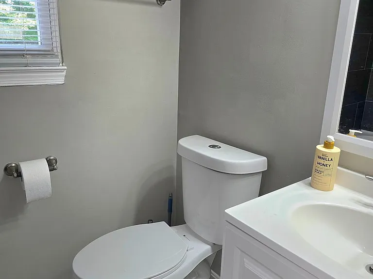 8313 Gibbons Dr — Photo 13