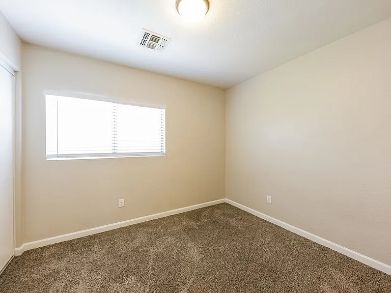 11535 W Windrose Ave — Photo 13