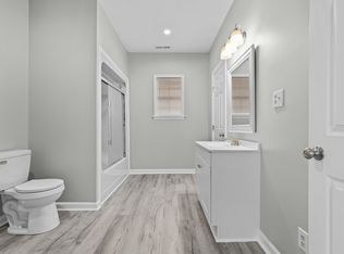 107 Rodeo Ln, Jacksonville, NC 28540