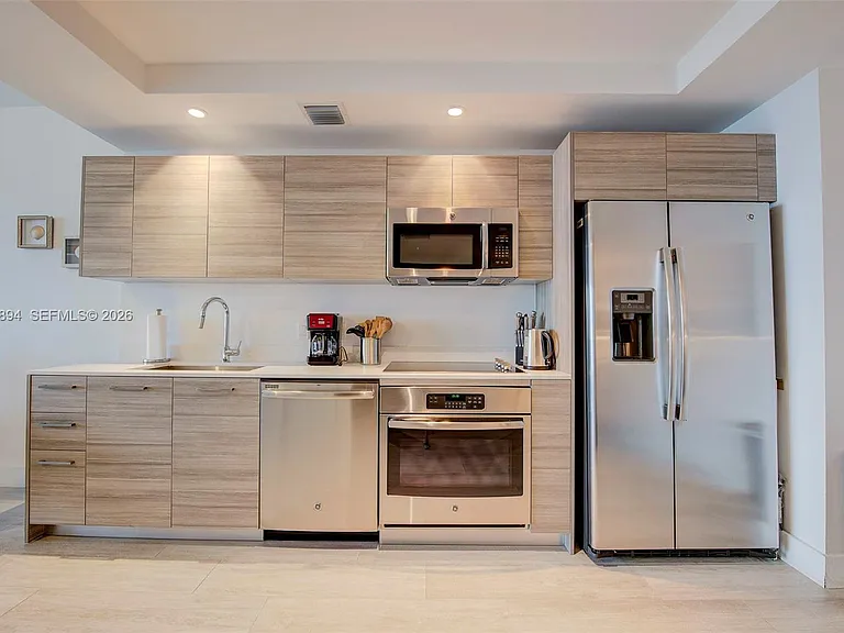 121 NE 34th St #3006 — Photo 10