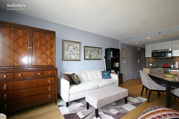 Rented by Sotheby's International Realty | media 15