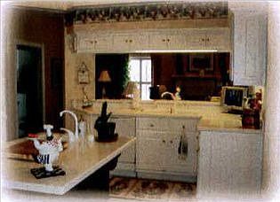 3rd image of 4048 Carousel Cir