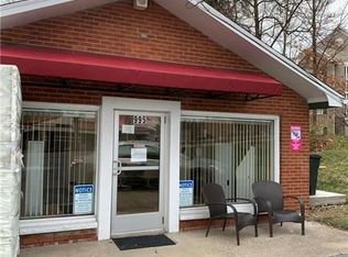 995 Brodhead Rd, Coraopolis, PA 15108