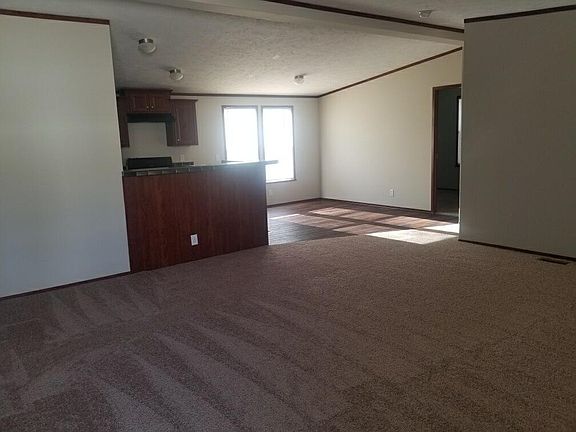 5th image of 4140 Riverview Cir