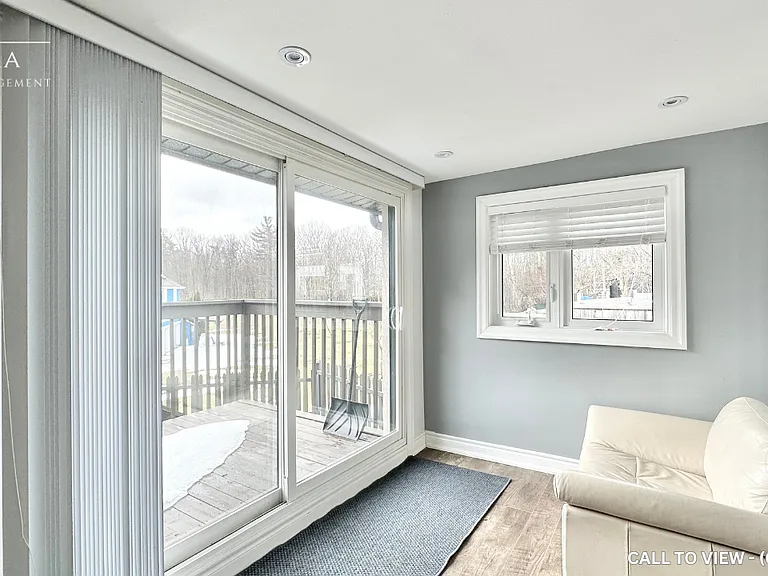 13854 Bathurst St #1 — Photo 9