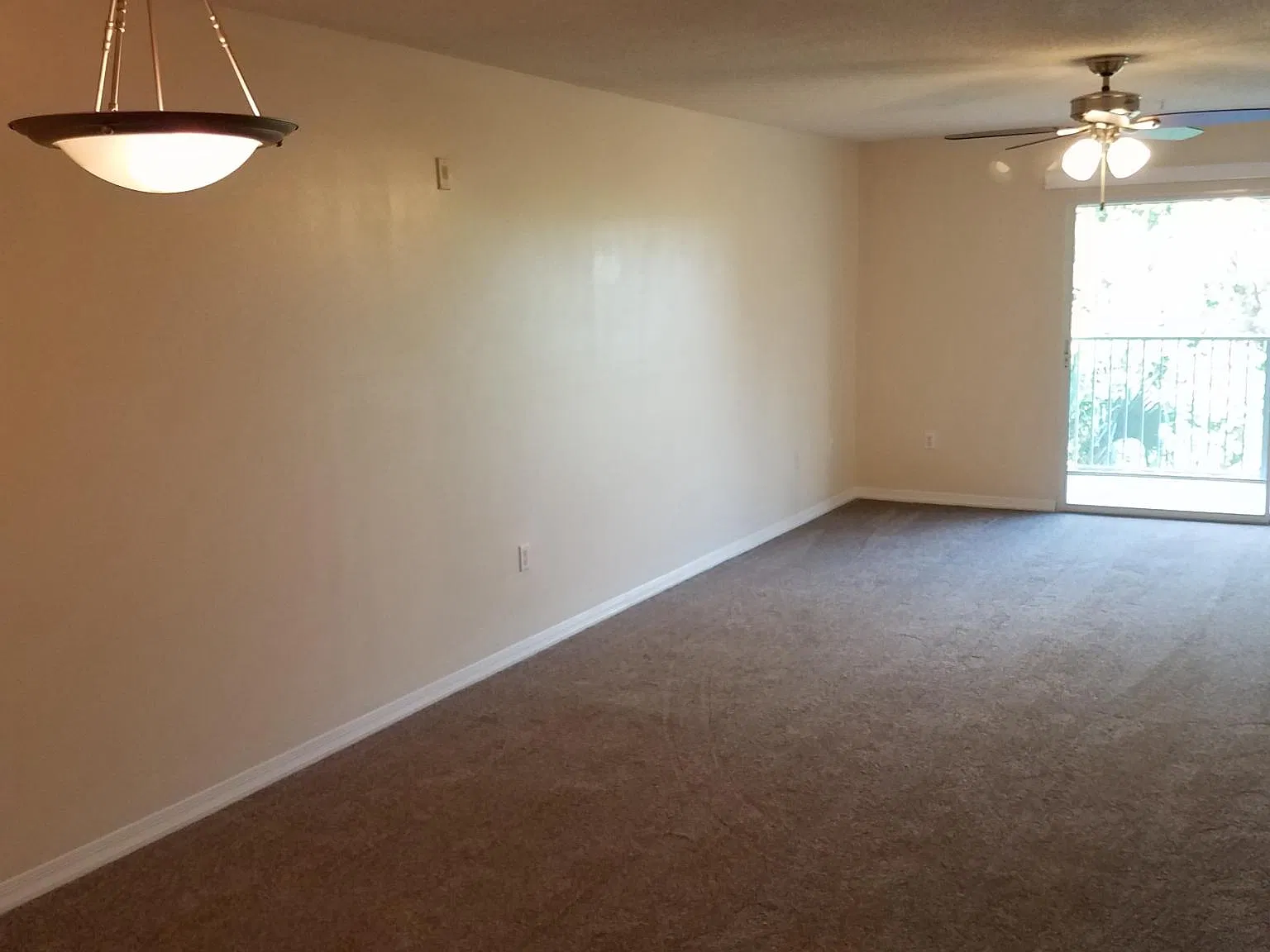 2 bed, 1198 sqft, $1,800 — Photo 4