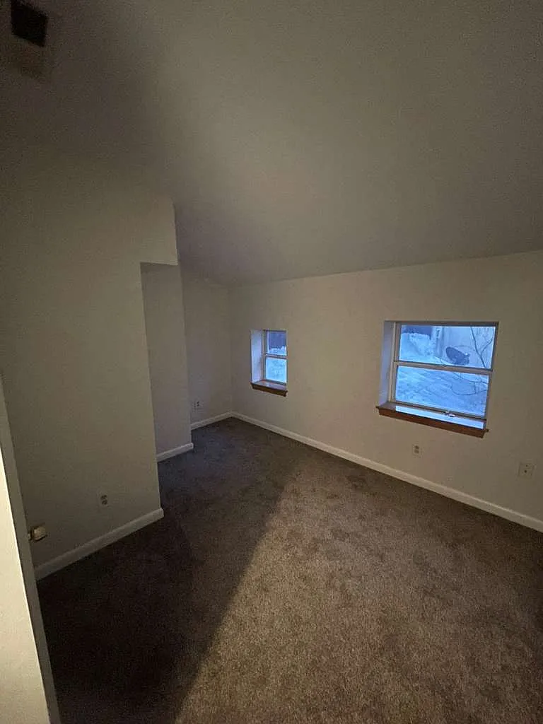 3 bed, 1.5 bath, 1512 sqft, $1,950 — Photo 3