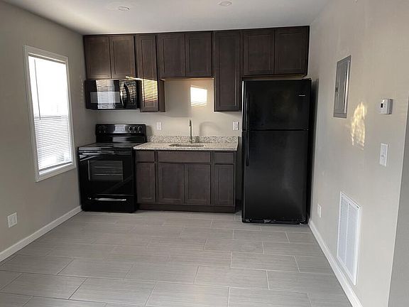 2nd image of 124 N Eddy St #6