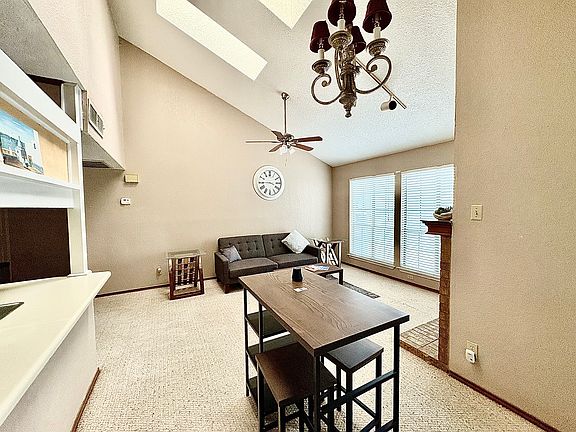 3rd image of 8633 Datapoint Dr APT 272