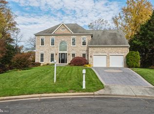 9906 Chappell Ln, Vienna, VA 22181