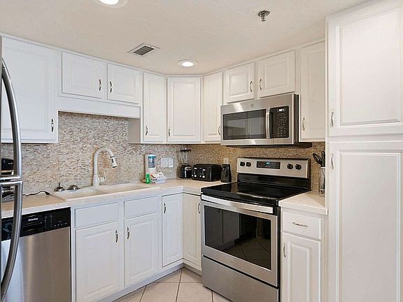 5th image of 1040 Highway 98 E Unit 1705