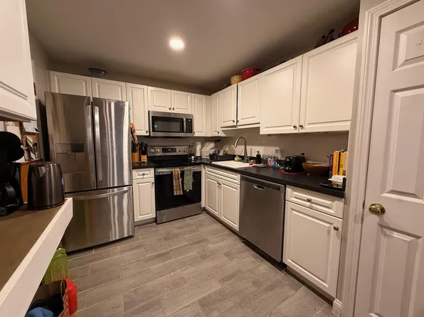 326 Broadway APT 6, Somerville, MA 02145