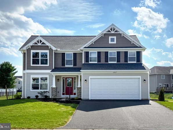 5967 Gabrielle Ln, Chambersburg, PA 17202