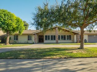 609 E Burlwood Ln, Lemoore, CA 93245