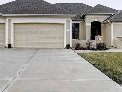 220 SE Waterwheel Ln, Lees Summit, MO, 64063