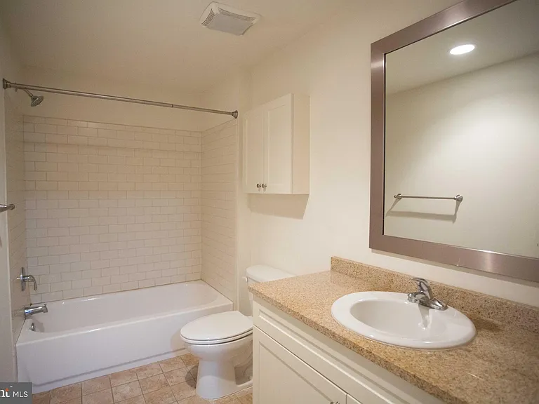 1100 Spruce St #1C — Photo 21