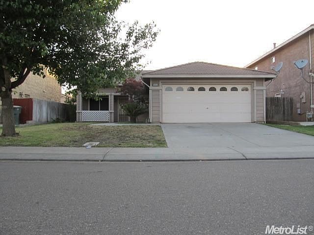 1st image of 4009 Royal Windsor Dr