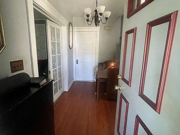 5th image of 195 Prospect Avenue