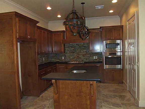 4th image of 3321 Wood Valley
