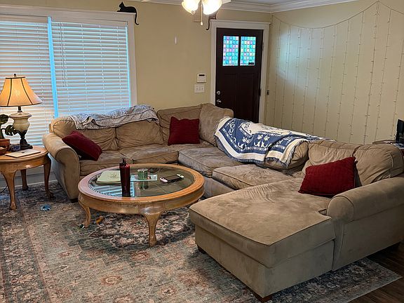 3rd image of 490 Barnett Shoals Rd APT 904