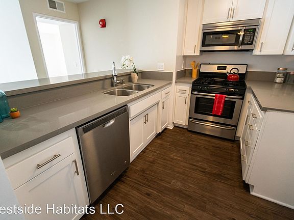 2nd image of 1222 Amherst Ave APT 101