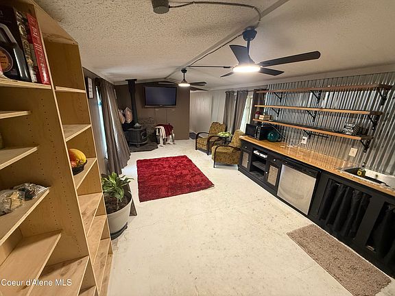 4th image of 11776 N Hauser Lake Rd Space 6