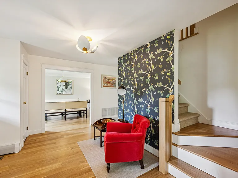 38 Brander Pkwy — Photo 5