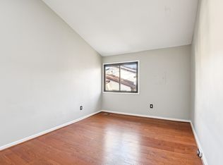 9717 Hellingly Pl #48, Gaithersburg, MD 20886