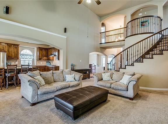 5th image of 13916 Sparrow Hill Dr