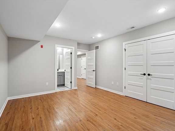 3rd image of 1710 Cambridge St #1