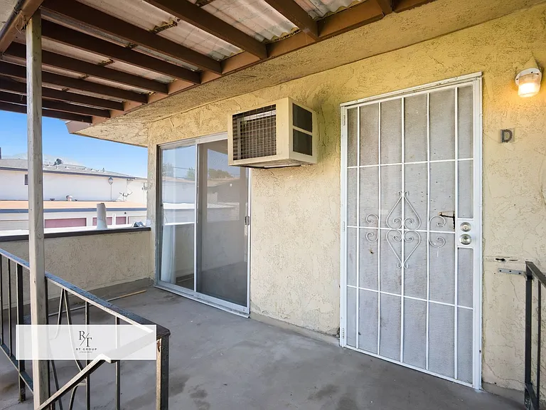 1234 W Rosewood Ct — Photo 2